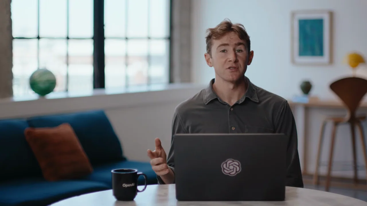 The presenter explains a second site-maintenance use case.
